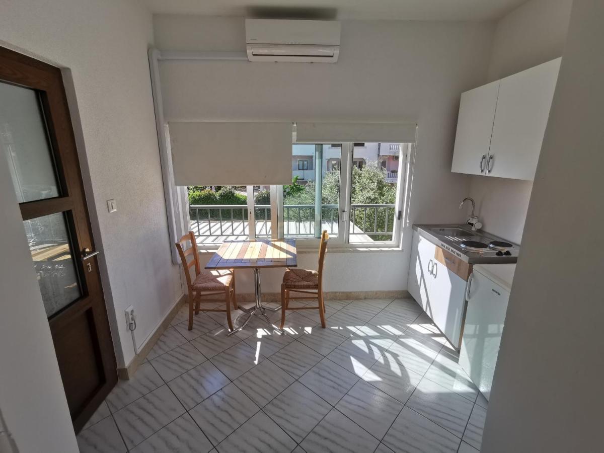 Apartments Divina روفينج المظهر الخارجي الصورة