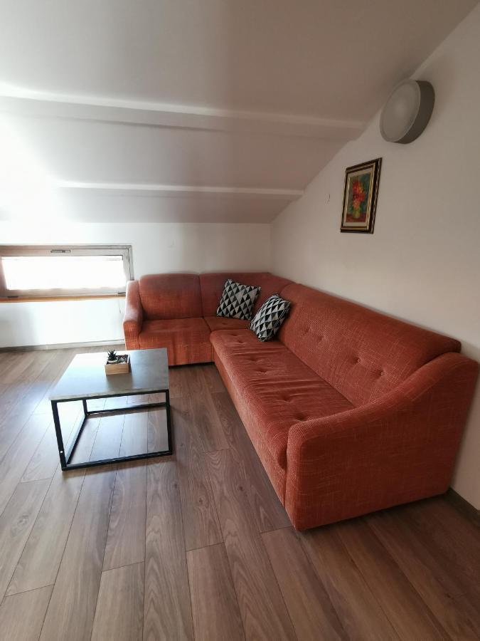 Apartments Divina روفينج المظهر الخارجي الصورة